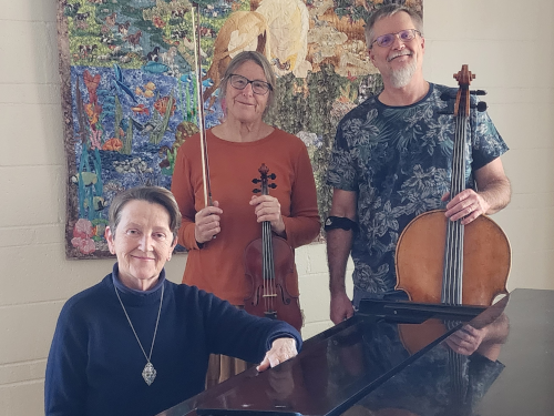 Picture of Robi Mulford (violin), Max Light (cello), and Alicia Solomon (piano)